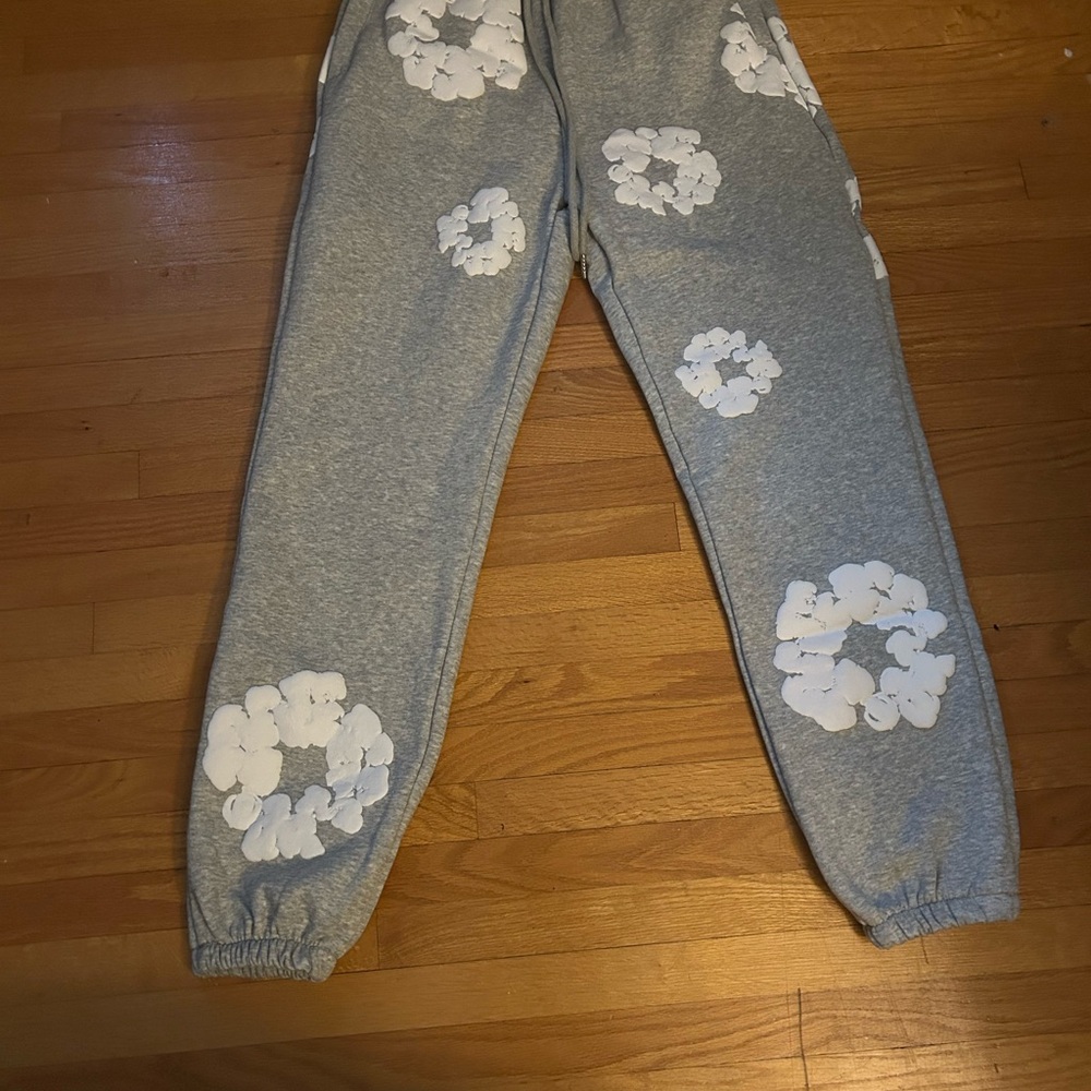 Grey denim tears - Picture 1 of 3